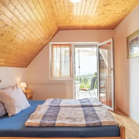 Ferienhaus Erna * Vonyarcvashegy
